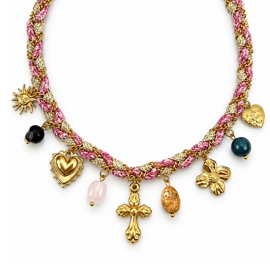 Collar tejido cruz